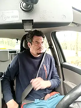 twitshe online show from 11-02-25, 12:43