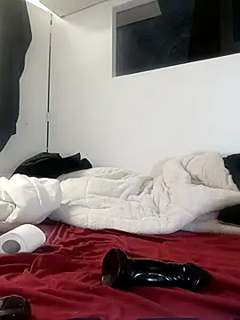 twitshe online show from 11-17-25, 12:31