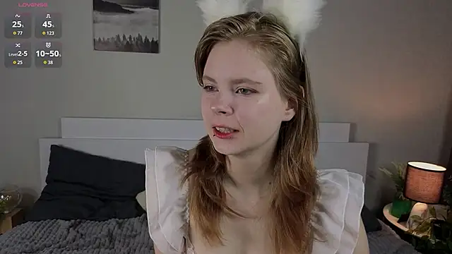 Snapshot of JulietteRain chatting on 06-12-26, 06:27 JulietteRain online show from 06-12-26, 06:27