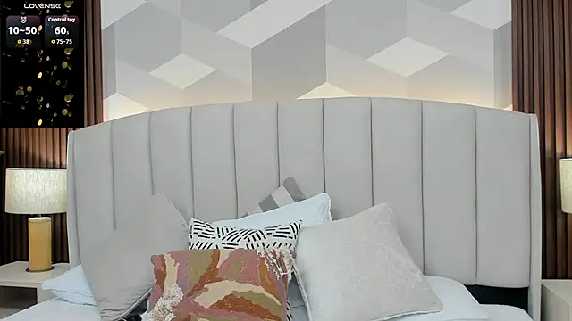 Mommy Naughty online show from 03-11-26, 11:26