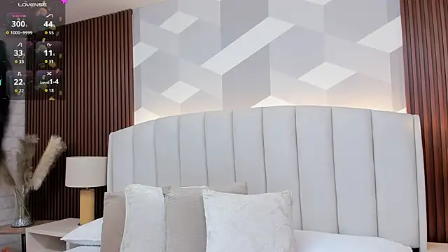 Mommy Naughty online show from 11-18-25, 11:02