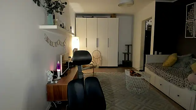 Bear Beer130 online show from 10-13-25, 04:30