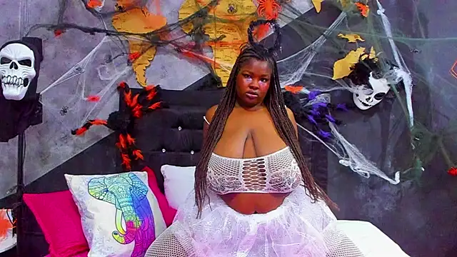 Maiam  Rossi online show from 10-31-25, 01:08