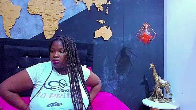 Maiam  Rossi online show from 11-22-25, 11:53