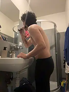 col0mbianit0 11 online show from 01-17-26, 03:59