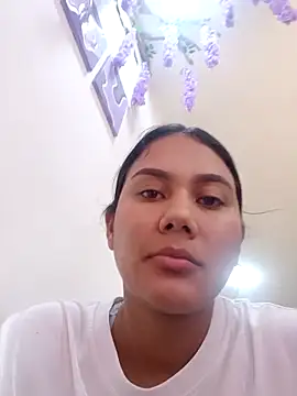 Snapshot of burbuja02 chatting on 09-11-25, 02:39 burbuja02 online show from 09-11-25, 02:39