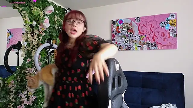 MiaVelvetDoll online show from 02-12-26, 05:23