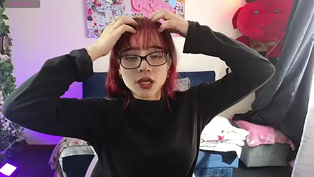 MiaVelvetDoll online show from 05-06-26, 02:21