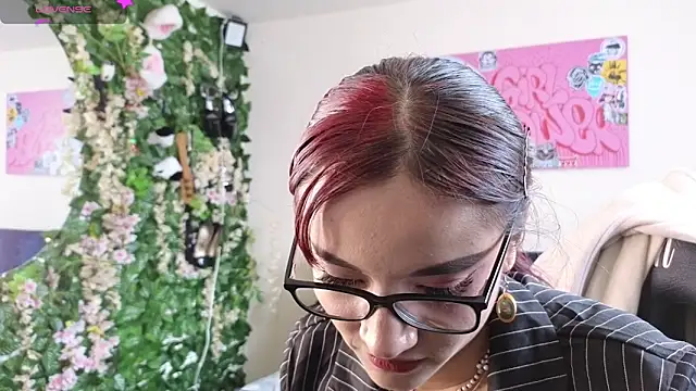 MiaVelvetDoll online show from 02-11-26, 02:39