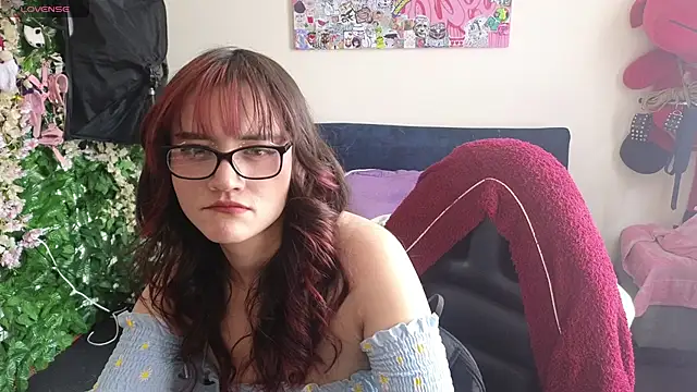 Snapshot of MiaVelvetDoll chatting on 04-21-26, 01:50 MiaVelvetDoll online show from 04-21-26, 01:50