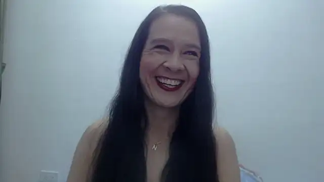 Aileendarkhot online show from 09-21-25, 10:48