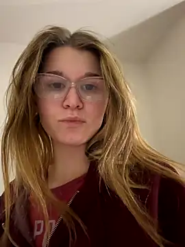 Riley ray69 online show from 12-19-25, 09:33