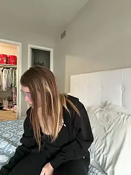 Snapshot of Riley_ray69 chatting on 02-28-26, 03:44 Riley ray69 online show from 02-28-26, 03:44