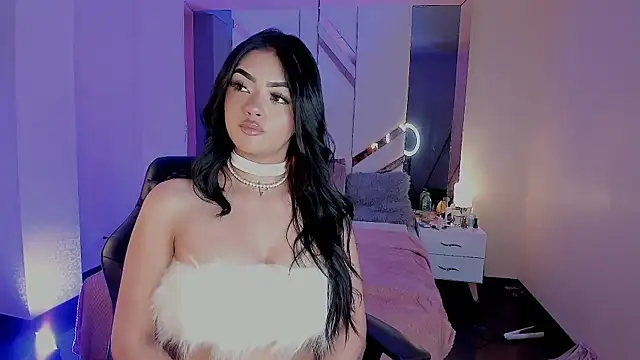 EmmaStonns online show from 12-19-25, 01:13