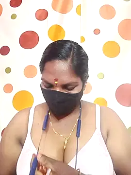 Snapshot of Tamil_Abinaya chatting on 10-31-25, 05:42 Tamil Abinaya online show from 10-31-25, 05:42