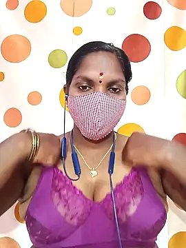 Snapshot of Tamil_Abinaya chatting on 09-23-25, 05:09 Tamil Abinaya online show from 09-23-25, 05:09