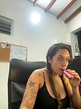 Sophia House  online show from 10-20-25, 02:13