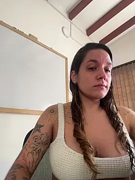 Sophia House  online show from 11-08-25, 06:55