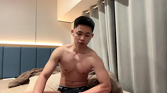 Snapshot of jensenyep chatting on 12-18-25, 03:27 jensenyep online show from 12-18-25, 03:27