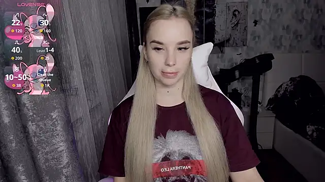 KiraKrox online show from 11-22-25, 07:35