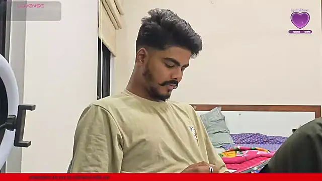 Snapshot of mrbuddy85 chatting on 11-04-25, 04:11 mrbuddy85 online show from 11-04-25, 04:11