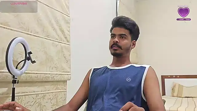 Snapshot of mrbuddy85 chatting on 09-30-25, 05:30 mrbuddy85 online show from 09-30-25, 05:30