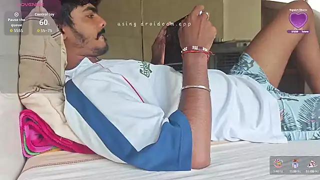 Snapshot of mrbuddy85 chatting on 09-17-25, 10:39 mrbuddy85 online show from 09-17-25, 10:39