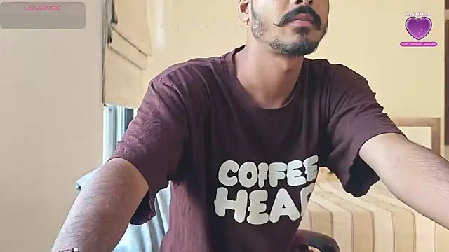 Snapshot of mrbuddy85 chatting on 09-25-25, 10:32 mrbuddy85 online show from 09-25-25, 10:32