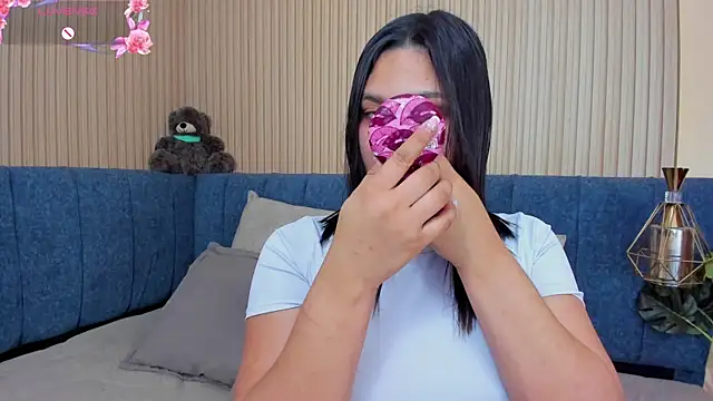 angel ponce online show from 12-22-25, 07:14