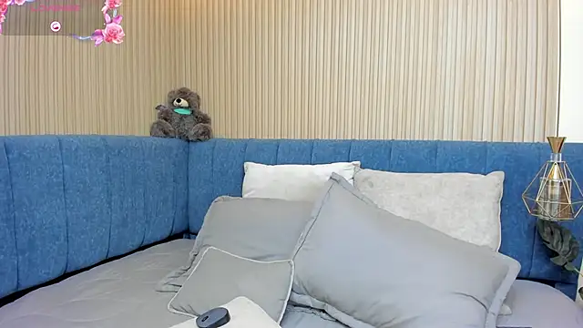 angel ponce online show from 04-13-26, 07:07