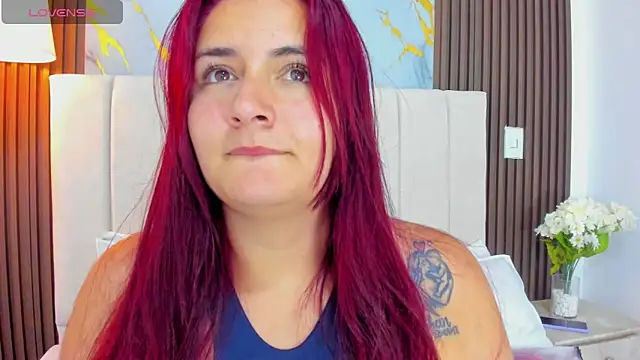 Victoria Guzman online show from 04-17-26, 03:15