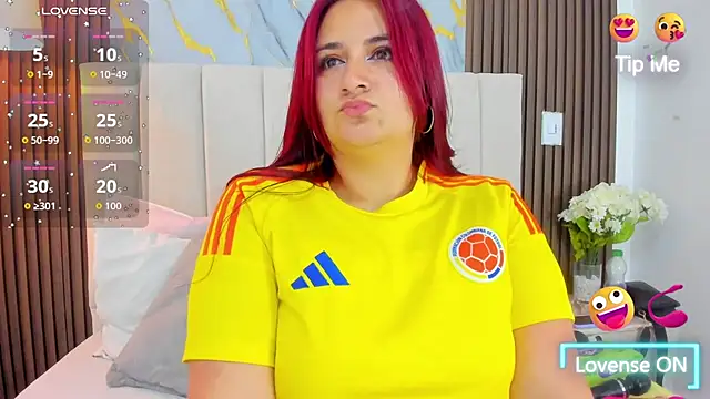 Victoria Guzman online show from 06-23-26, 05:00