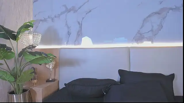 Celeste-Evanns online show from 04-11-26, 08:34