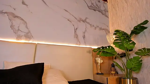 Celeste-Evanns online show from 02-21-26, 08:00