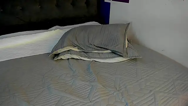 tiiny emilly online show from 10-22-25, 09:35