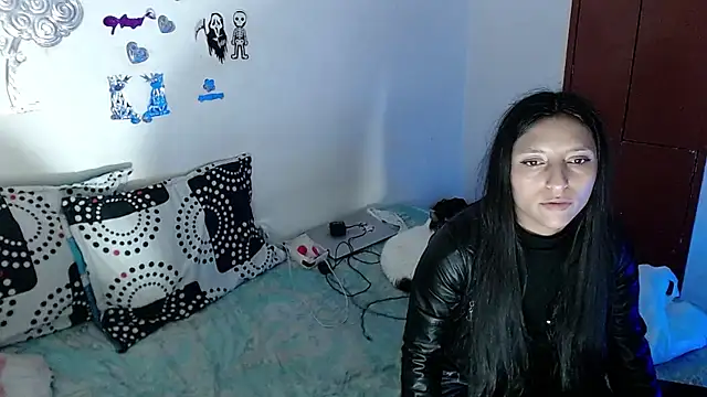 Snapshot of EvaHarryy chatting on 07-22-26, 11:18 EvaHarryy online show from 07-22-26, 11:18