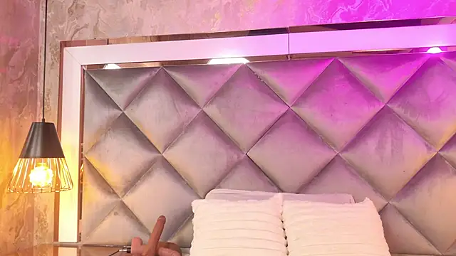 gemma sm online show from 10-04-25, 03:19