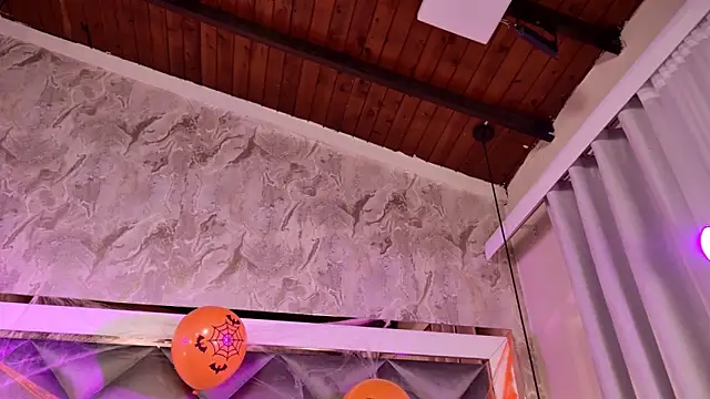 gemma sm online show from 10-18-25, 03:08