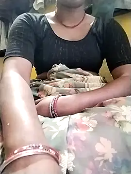 Snapshot of Gopika_Dudi chatting on 03-06-26, 01:33 Gopika Dudi online show from 03-06-26, 01:33