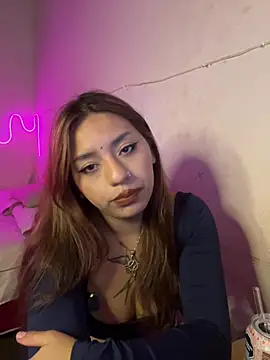 Snapshot of SoftLady_S33 chatting on 06-01-26, 01:28 SoftLady S33 online show from 06-01-26, 01:28