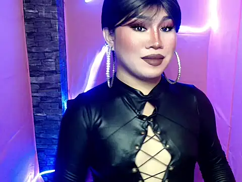 Snapshot of pretty_lassy chatting on 11-03-25, 11:14 pretty lassy online show from 11-03-25, 11:14