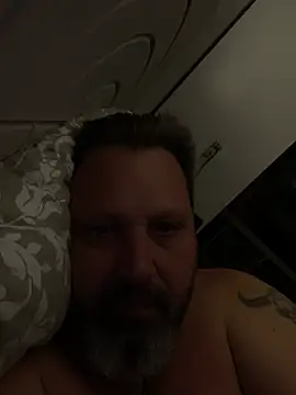 Snapshot of BigMan738@xh chatting on 05-12-26, 08:37 BigMan738xh online show from 05-12-26, 08:37