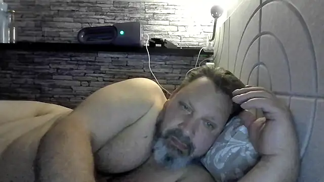 Snapshot of BigMan738@xh chatting on 05-25-26, 10:30 BigMan738xh online show from 05-25-26, 10:30