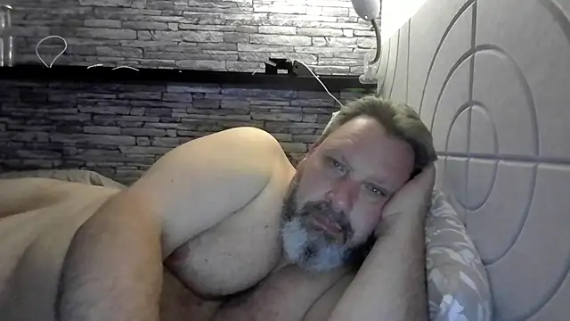 Snapshot of BigMan738@xh chatting on 05-31-26, 10:32 BigMan738xh online show from 05-31-26, 10:32