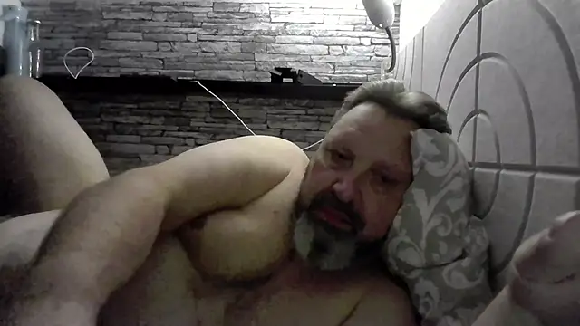 Snapshot of BigMan738@xh chatting on 05-27-26, 11:34 BigMan738xh online show from 05-27-26, 11:34