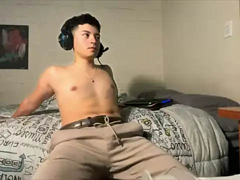 feeelipe2007 online show from 09-09-25, 10:14