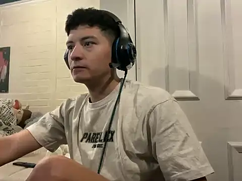 feeelipe2007 online show from 09-10-25, 02:54