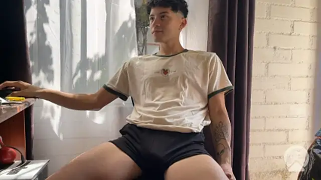 feeelipe2007 online show from 03-26-26, 03:54