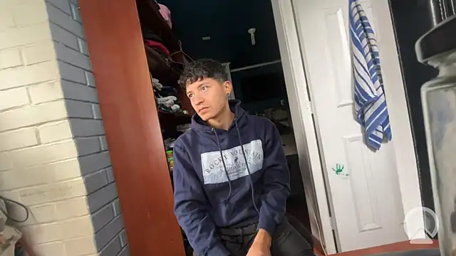 feeelipe2007 online show from 03-20-26, 04:19