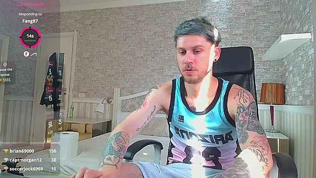 Snapshot of JonahShaw chatting on 06-03-26, 02:33 JonahShaw online show from 06-03-26, 02:33